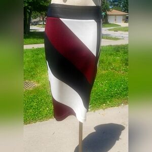 Worthington women’s 10 Pencil Skirt burgundy/black/white